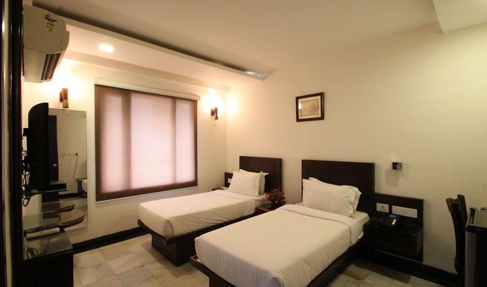 Oyo Flagship Hotel Rudra Palace Agra  Luaran gambar